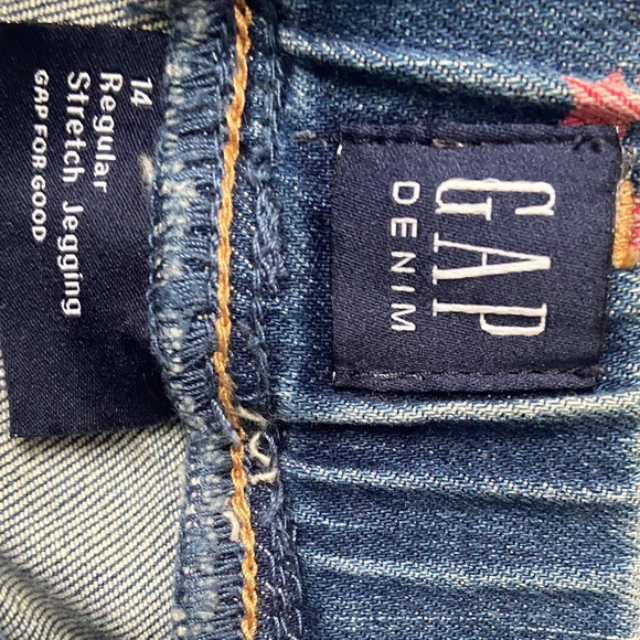 GAP Kids Blue Jeans with Star Design - Picture 5 of 5